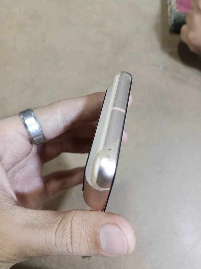 Google Pixel 8 2