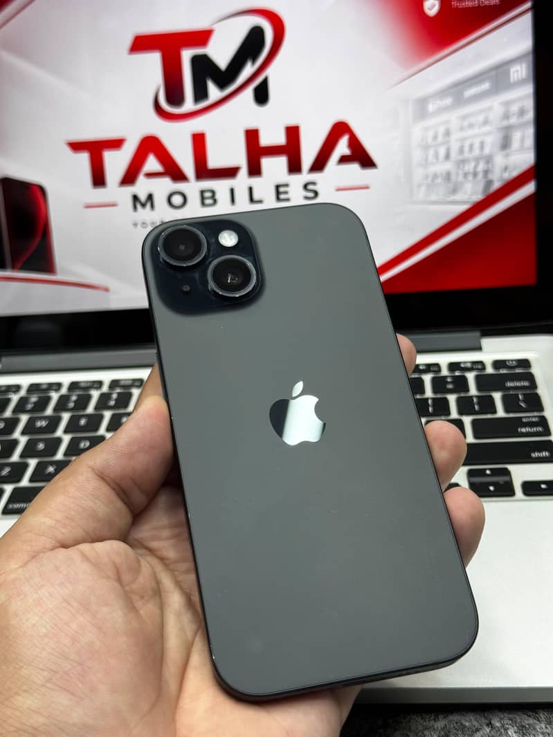 Apple iPhone 15 4