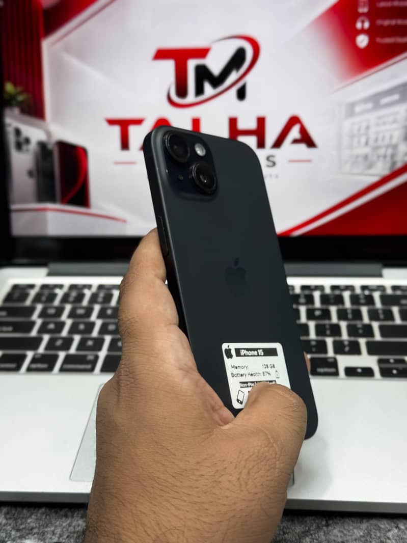 Apple iPhone 15 7