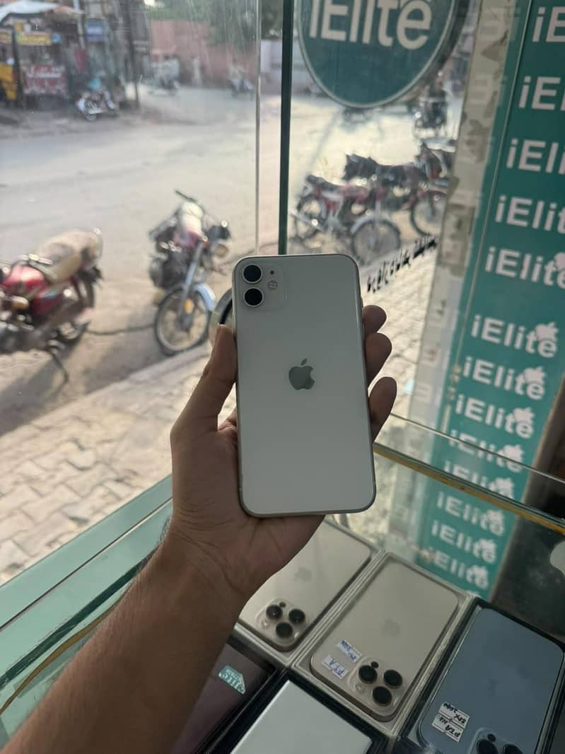 Apple iPhone 11 0