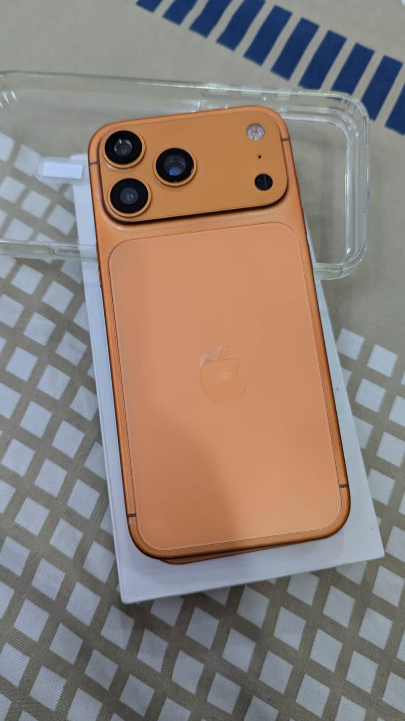 Apple iPhone 17 Pro Max 9