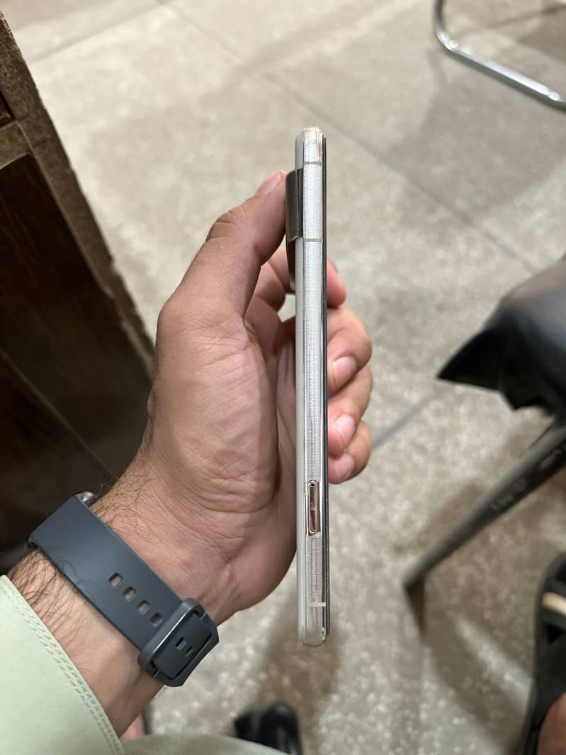 Google Pixel 8 Pro 2