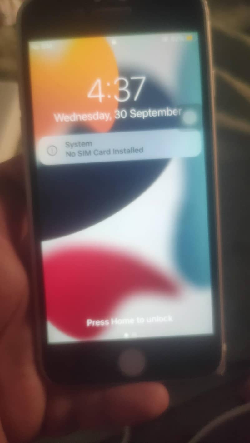 Apple iPhone 7 0