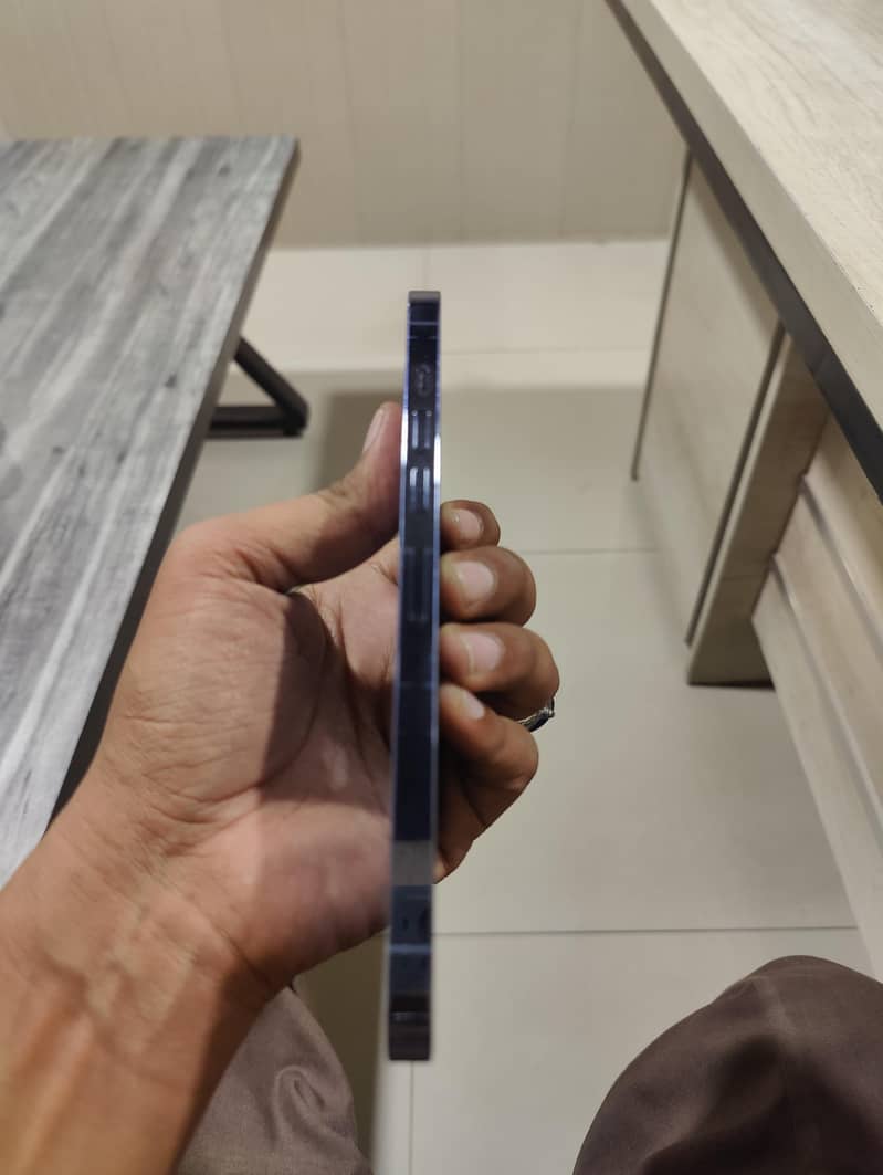 Apple iPhone 13 Pro Max 4