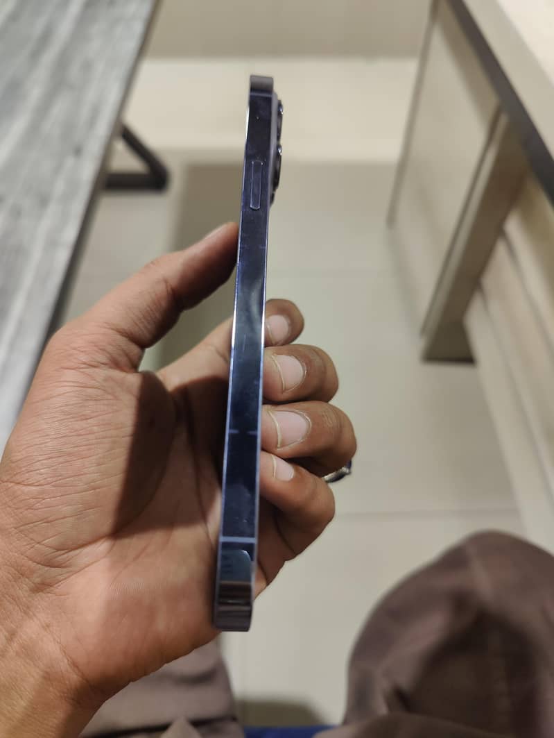 Apple iPhone 13 Pro Max 5