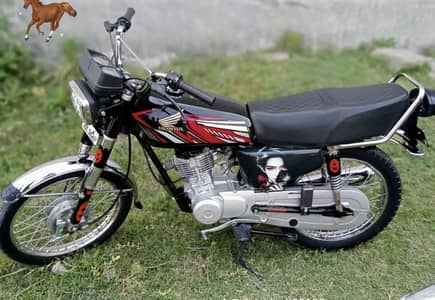 Honda CG 125 No byMatric baki file puri ha 10/10 conditions ha