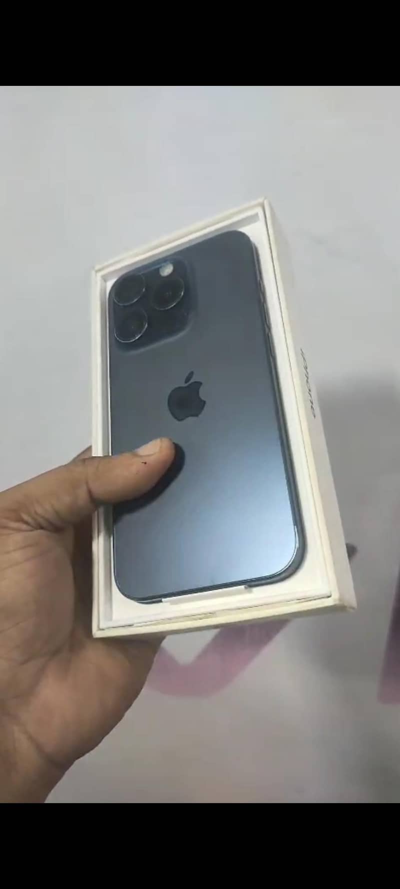 Apple iPhone 15 Pro 0