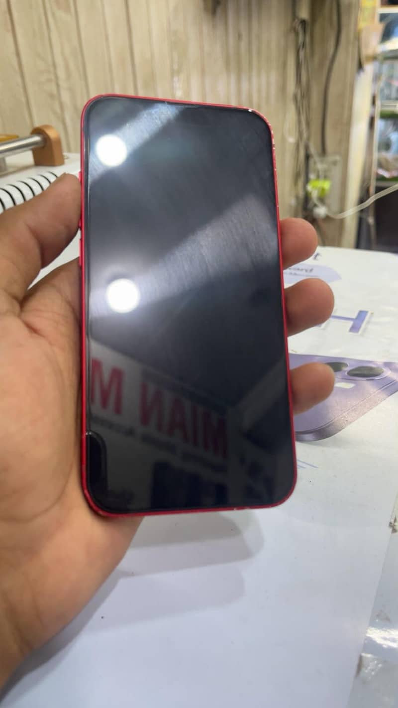Apple iPhone 13 1