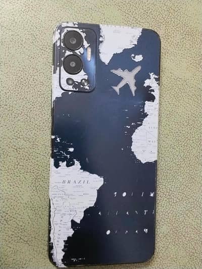Infinix Hot 12