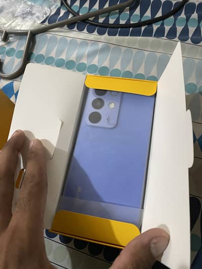 Realme C85