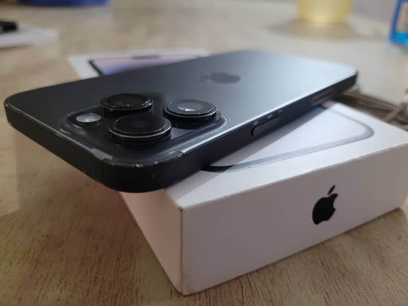 Apple iPhone 14 Pro Max 8