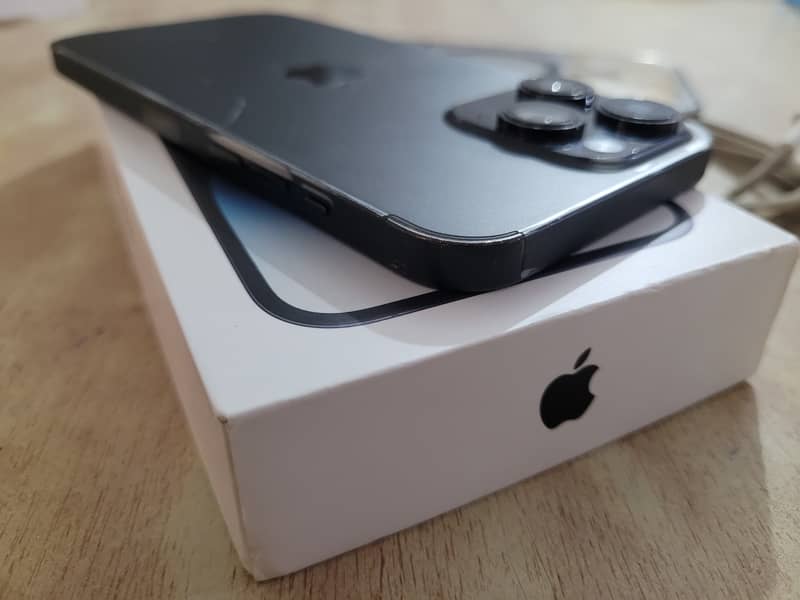 Apple iPhone 14 Pro Max 9