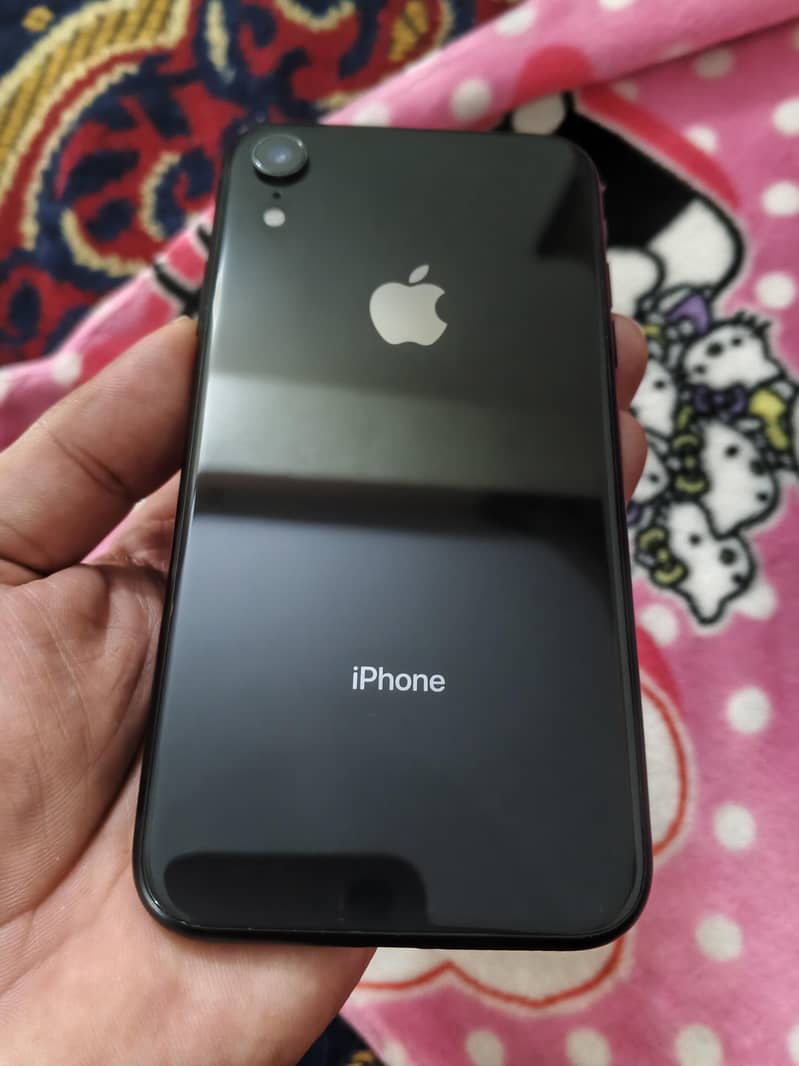 Apple iPhone XR 1