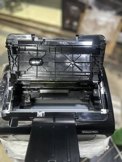 Hp laserjet 1102w wireless printer