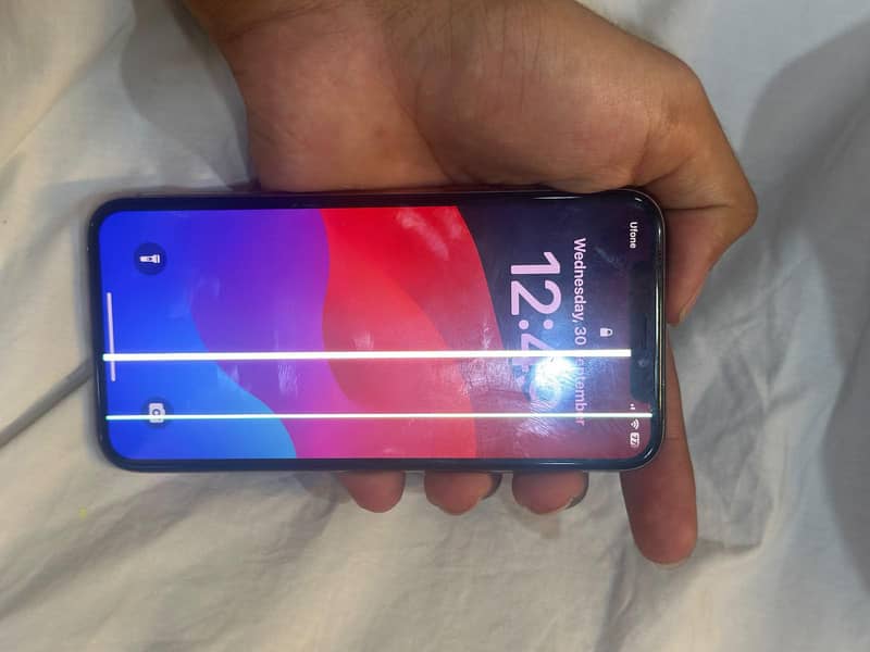 Apple iPhone XS 5