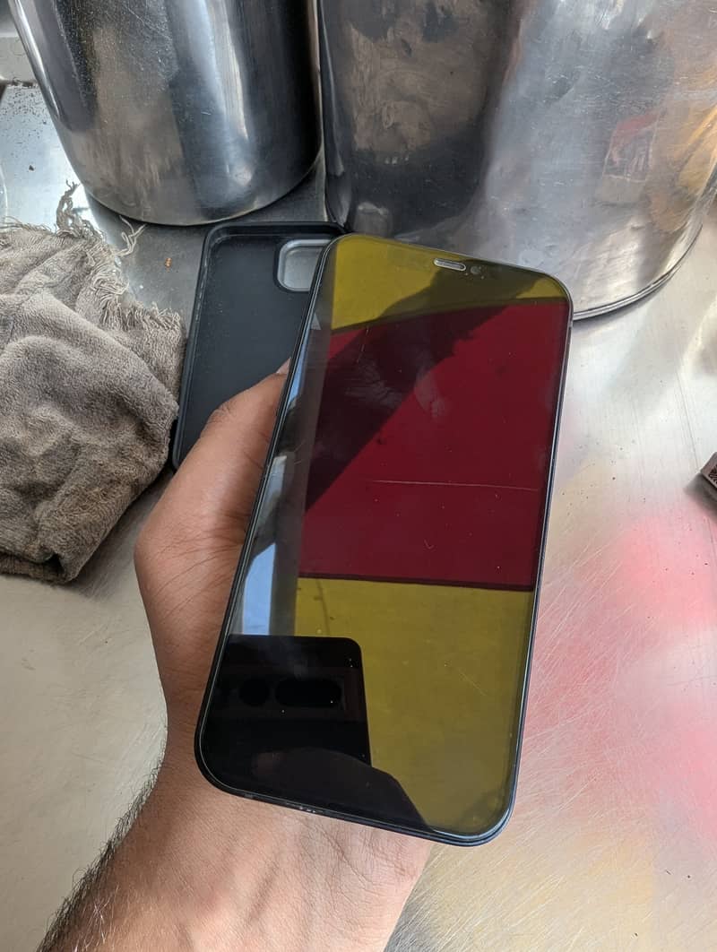 Apple iPhone 12 0