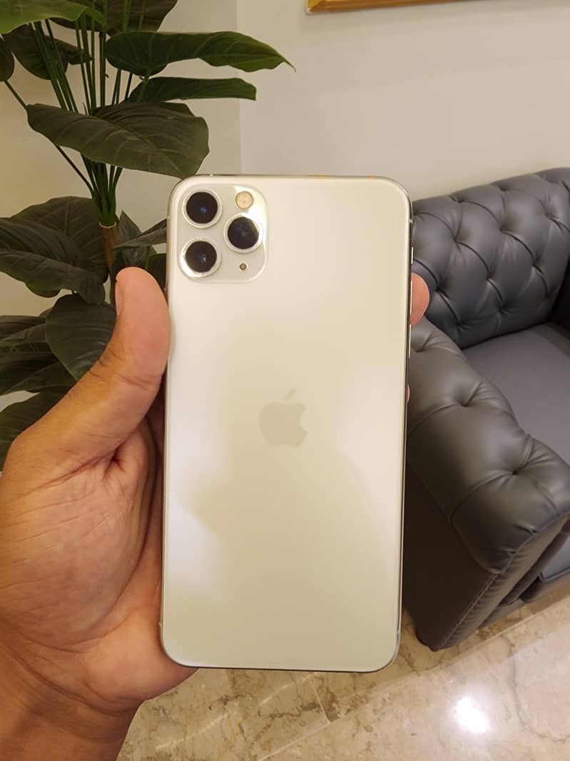 Apple iPhone 11 Pro Max 0