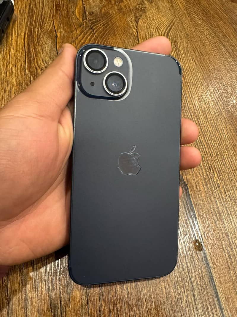 Apple iPhone 13 JV 4