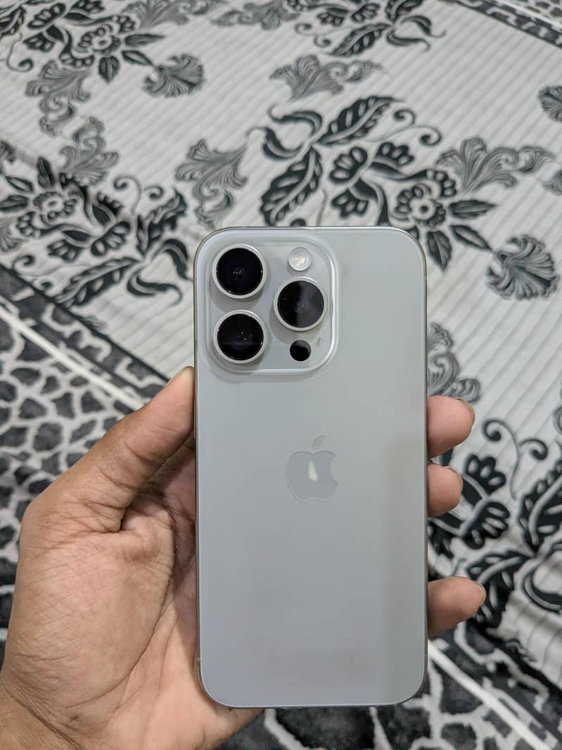 Apple iPhone 15 Pro 5