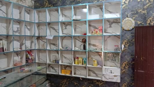 almari box shop ke liye aur table shishe wala 03200116087