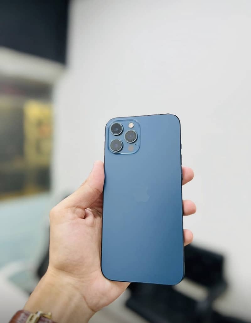 Apple iPhone 12 Pro Max 1