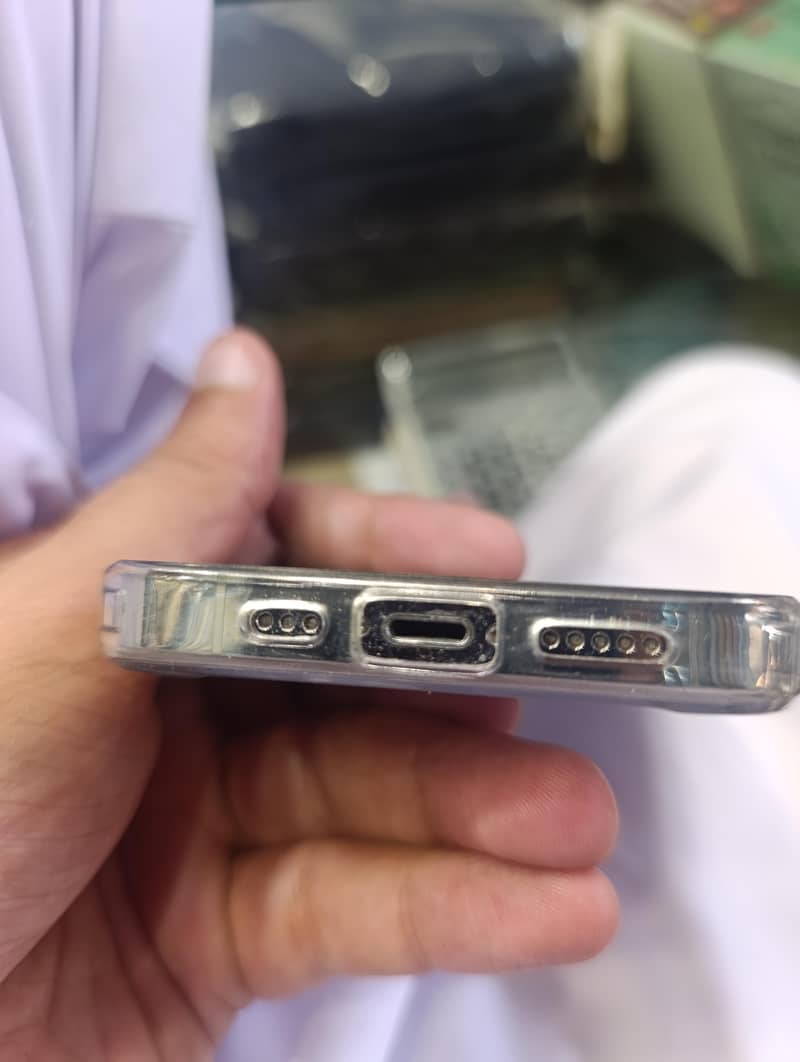Apple iPhone 14 Pro 2