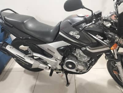 Yamaha FZR 250 2012