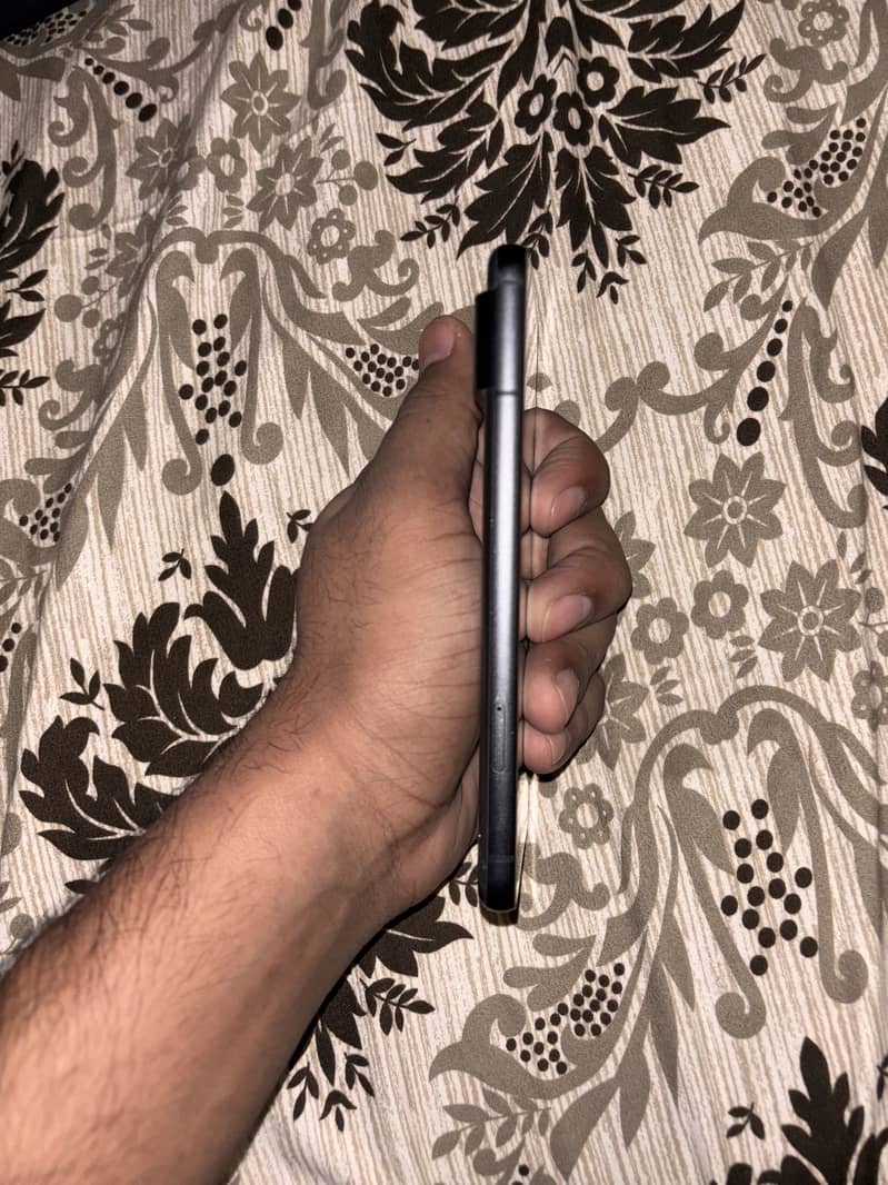 Google Pixel 8 3