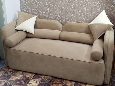 slightly used sofa set