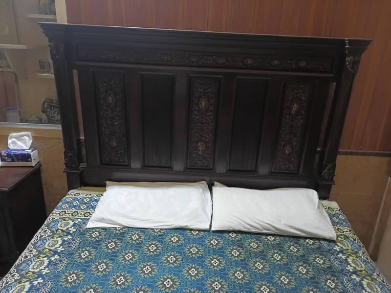 Bedset with Side Tables 0