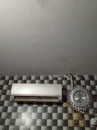 ac urgent sale just like new condition