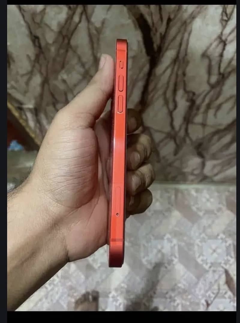 Apple iPhone 12 3