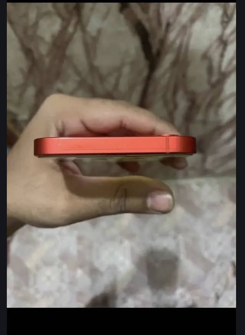 Apple iPhone 12 4
