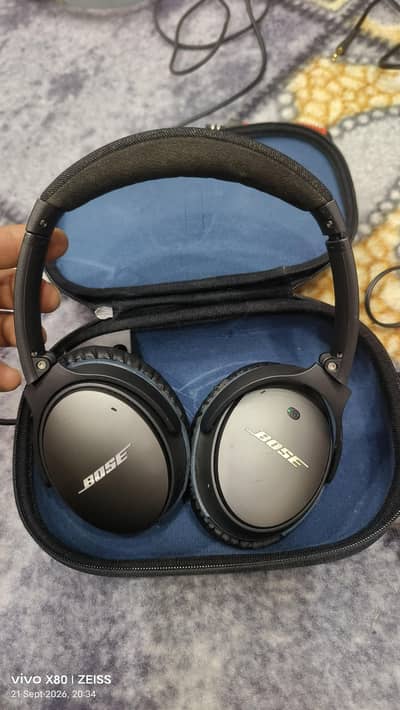 bose QC 25 noise cancelling headphones