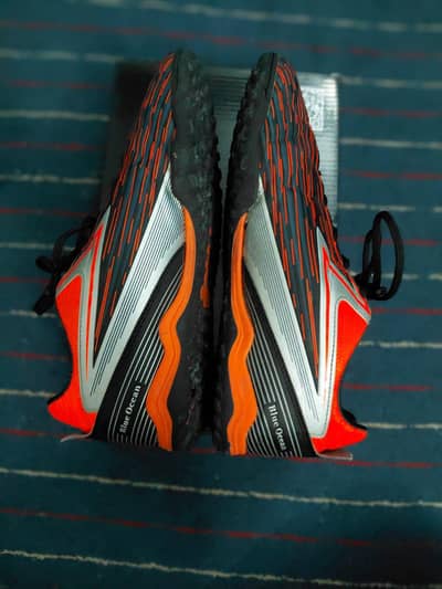 original blue ocean messi 1 (black,orange,silver)  size 8 42