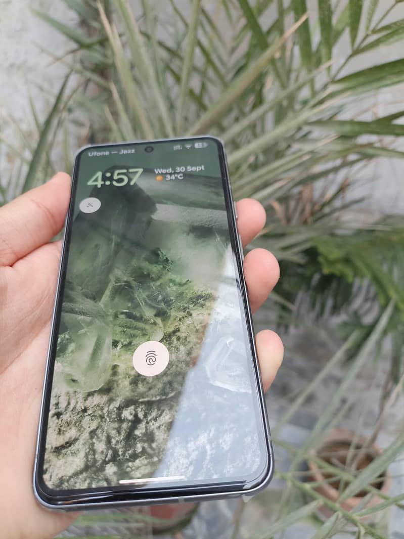 Google Pixel 8 3