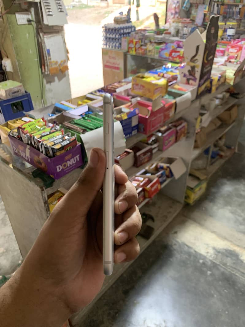Apple iPhone 7 Plus 1