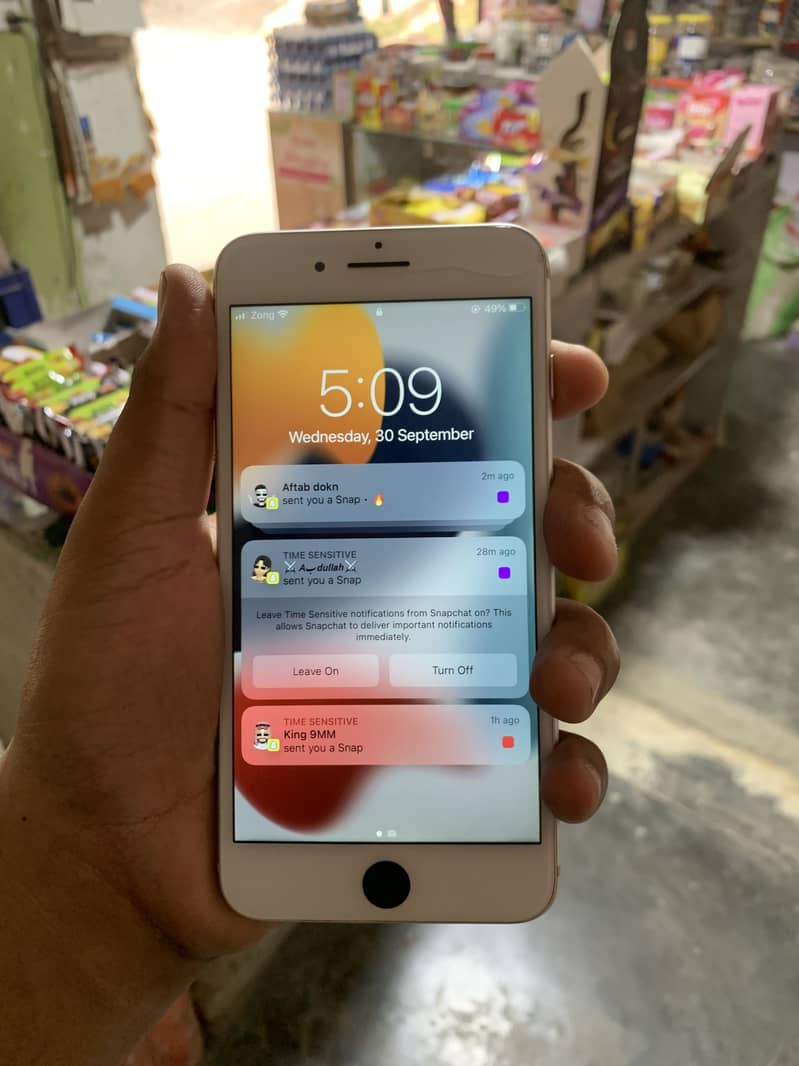 Apple iPhone 7 Plus 3