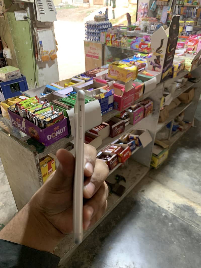 Apple iPhone 7 Plus 4