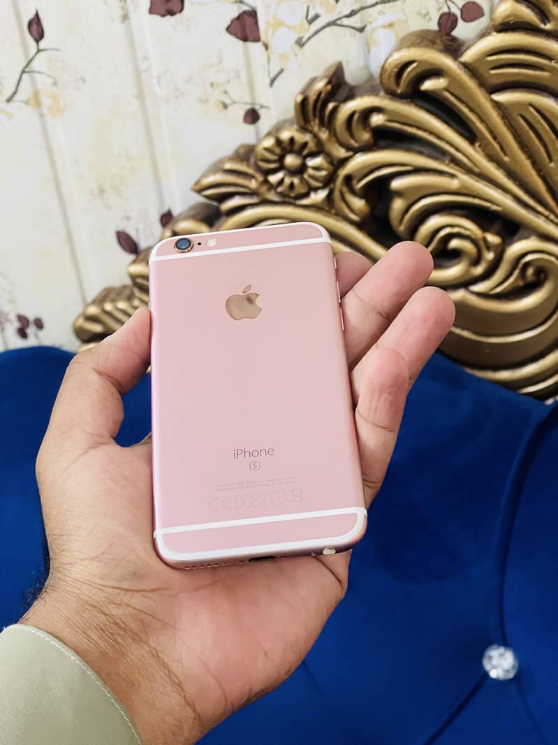 Apple iPhone 6S 7