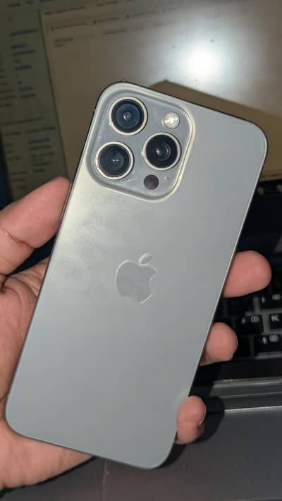 Apple iPhone 15 Pro Max 512gb with box fu non pta