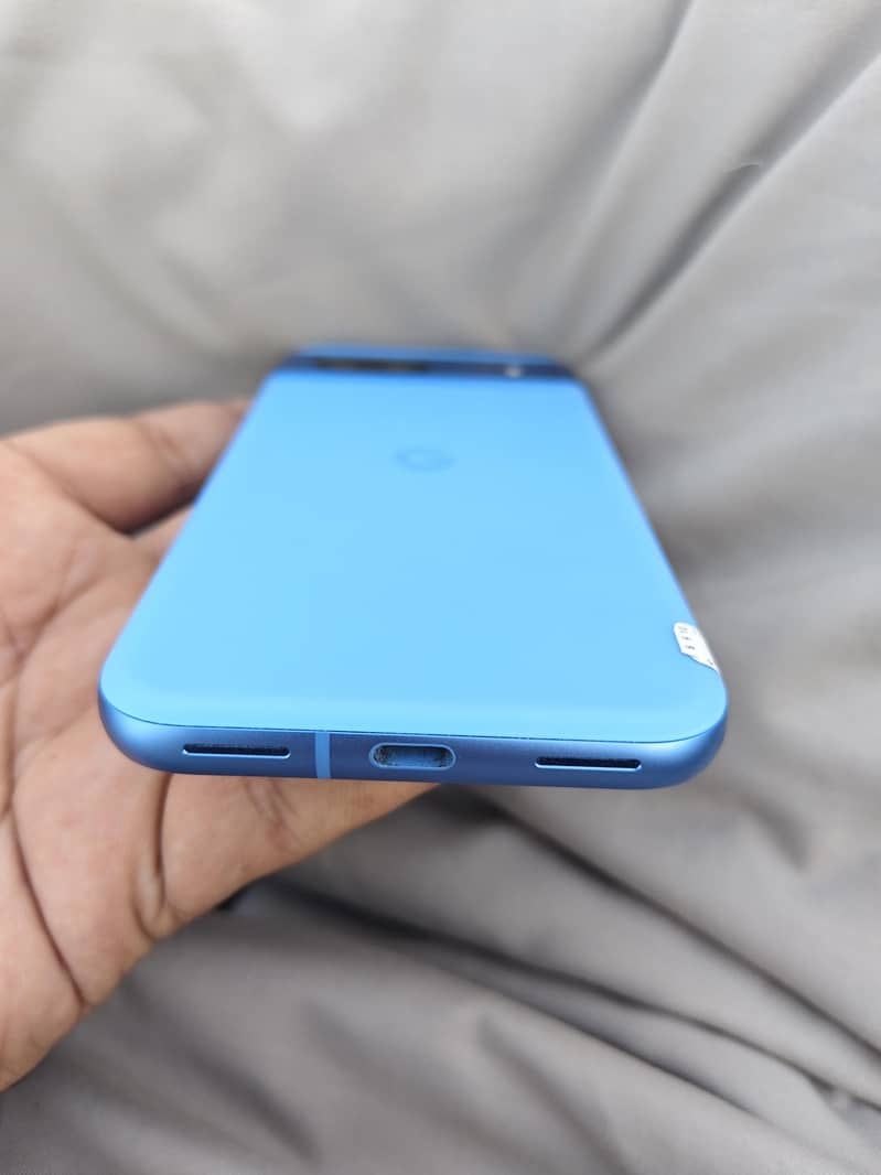 Google Pixel 8a 1