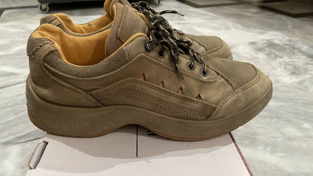 Bata Shoes (size 9) 0