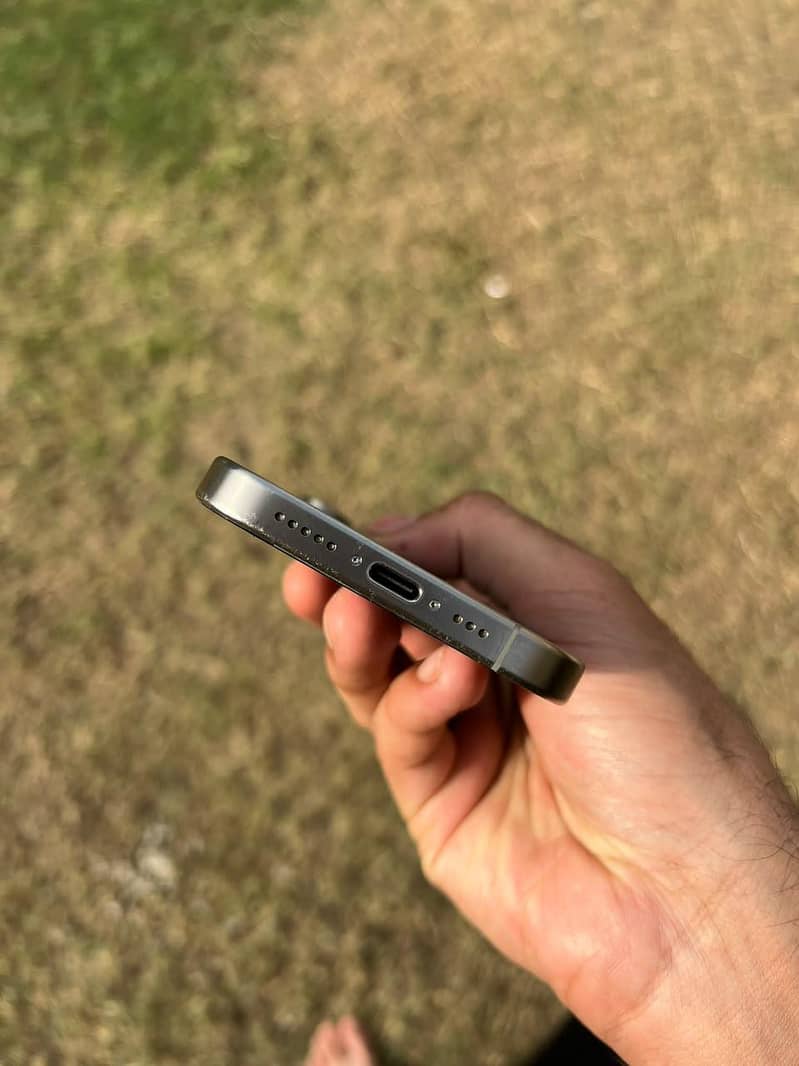 iPhone 15 Pro 5