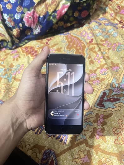 Apple iPhone SE