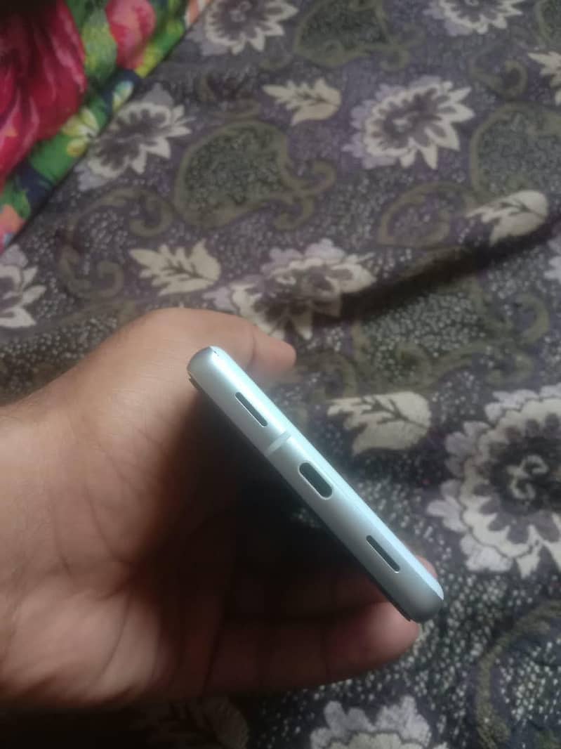 Google Pixel 7a 5