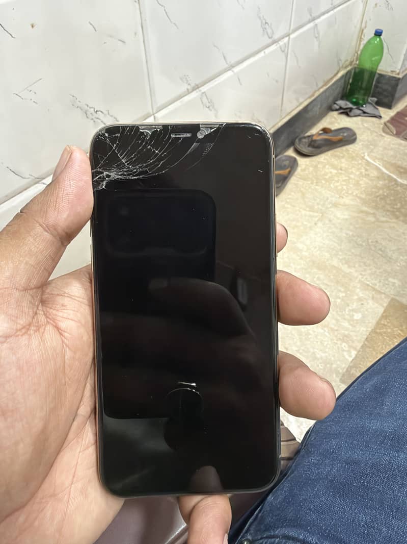 Apple iPhone 11 Pro 1