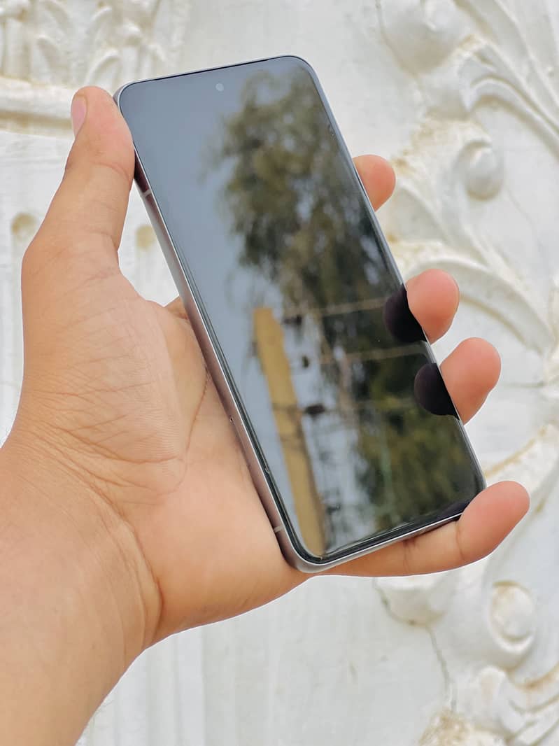 Google Pixel 8 3
