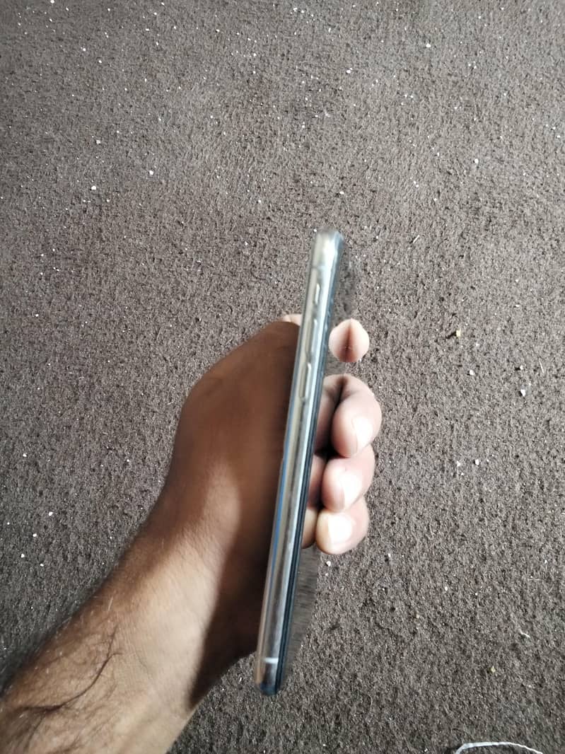 Apple iPhone X 0