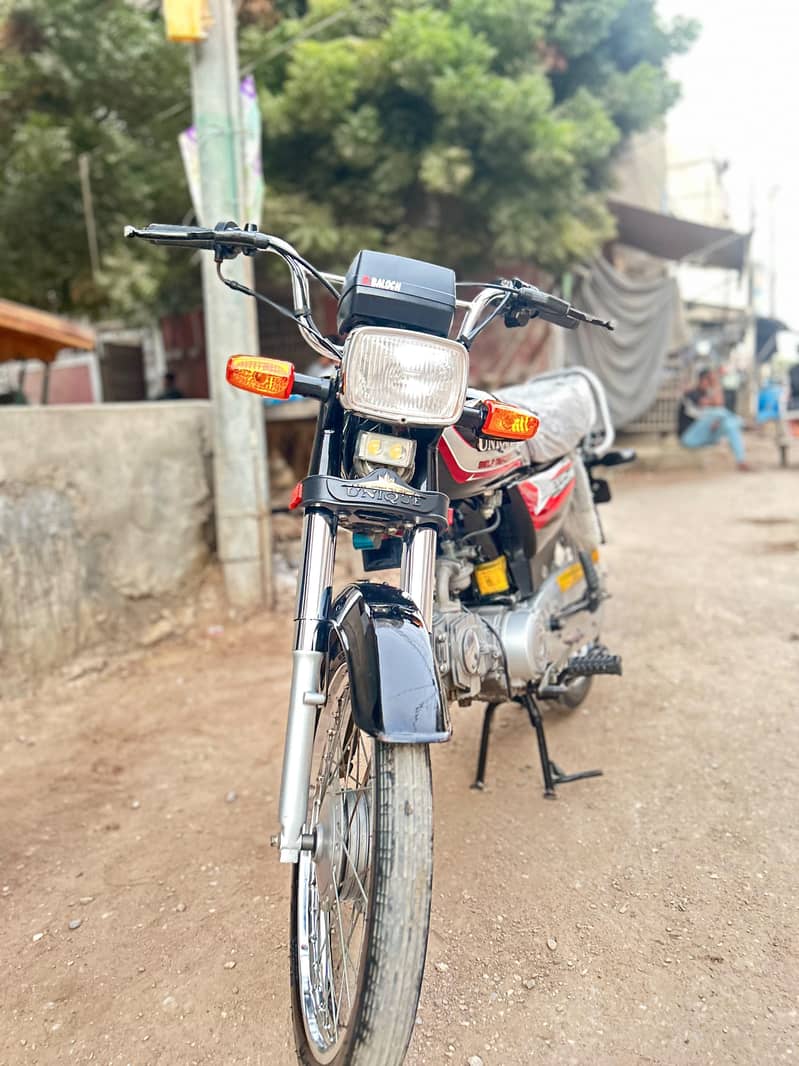 Unique Plus motorcycle 10/10 2